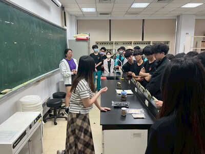 20250430松農工農食品加工科師生蒞系參訪-5圖片