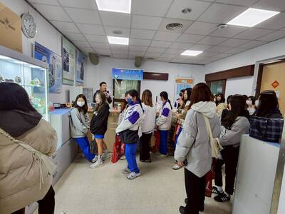 【20251205】中壢家商家政科.流行服飾科蒞系參訪-3圖片